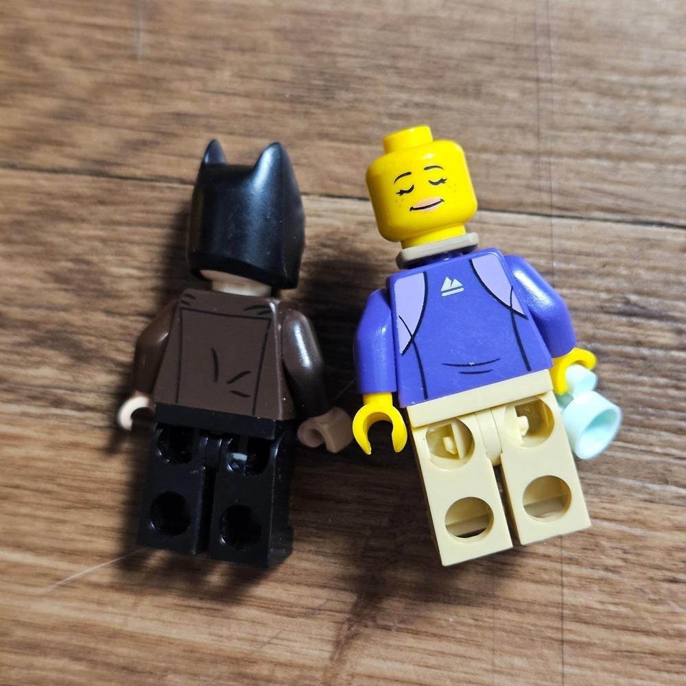 Lot of 2 Lego Minifigure Knightmare Batman and Hiker Mom Carrier Bottle - Picture 2 of 3